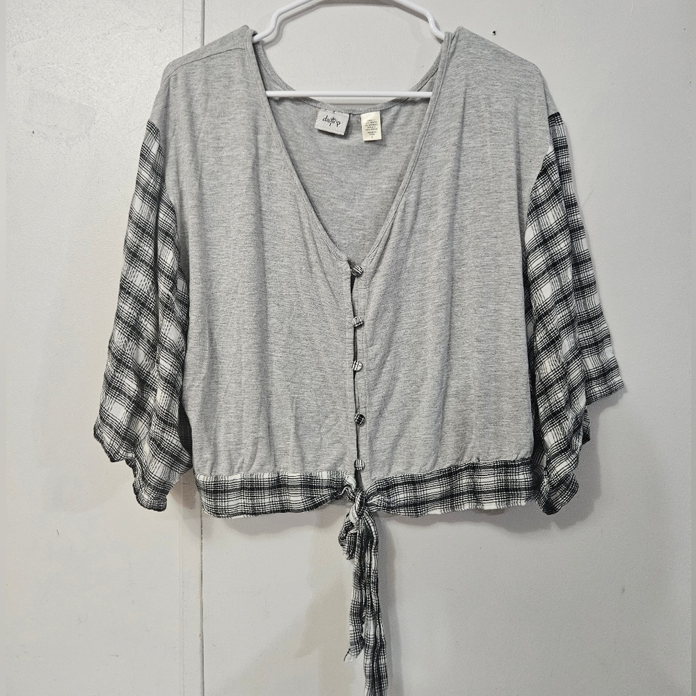 Daytrip Crop Button Down Tie Front Top!